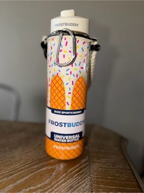FrostBuddy 24oz Ice Cream Cone Sports Water Bottle - White Drip